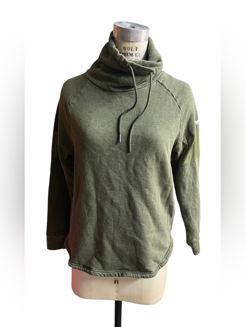 Gymshark S women’s Olive Green Pullover Hoodie